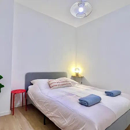 Beautiful 2 Bedroom In Downtown * Poitiers