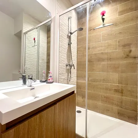 Apartment Beautiful 2 Bedroom In Downtown Poitiers