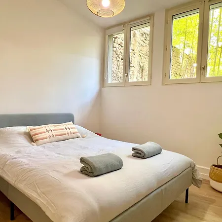 Apartment Beautiful 2 Bedroom In Downtown Poitiers