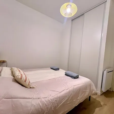 Beautiful 2 Bedroom In Downtown