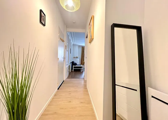 Beautiful 2 Bedroom In Downtown * Poitiers